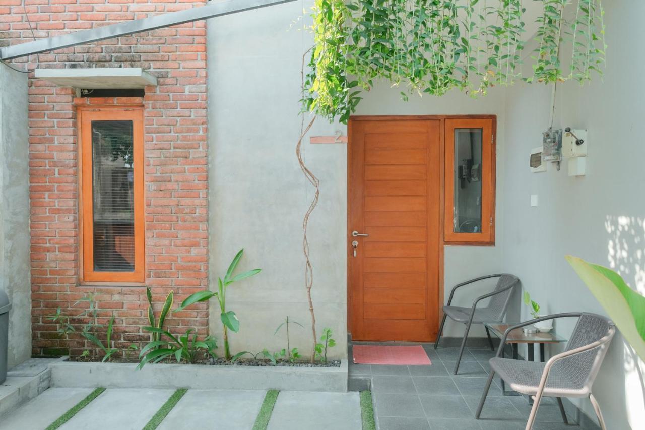 Andewi Guest House Denpasar Redpartner - Minimum Stay 30 Nights Sanur Exterior foto