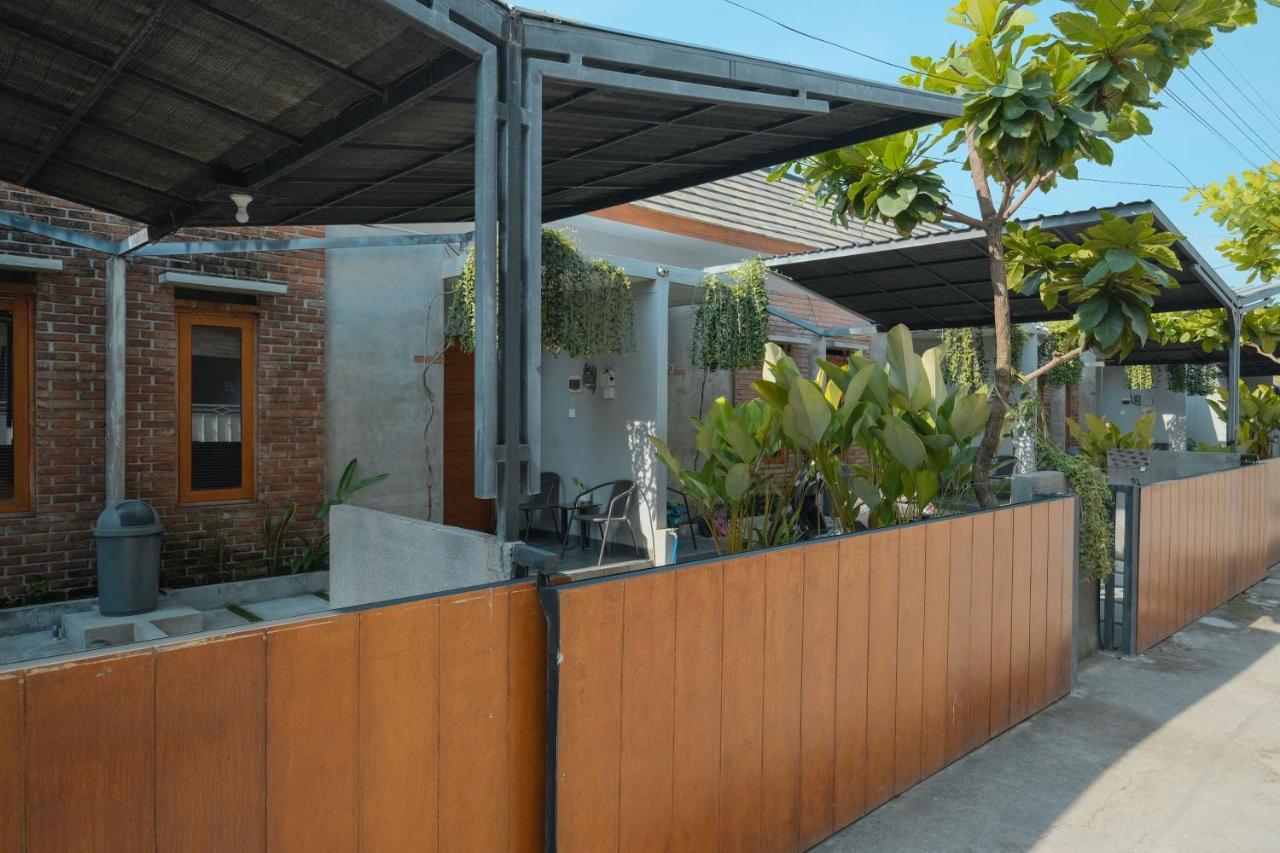 Andewi Guest House Denpasar Redpartner - Minimum Stay 30 Nights Sanur Exterior foto